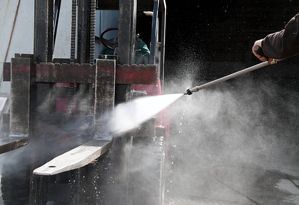 Best Driveway Pressure Washing  in Woodsboro, TX